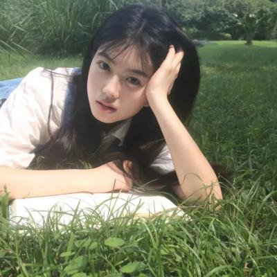 幸福的白天鹅海报