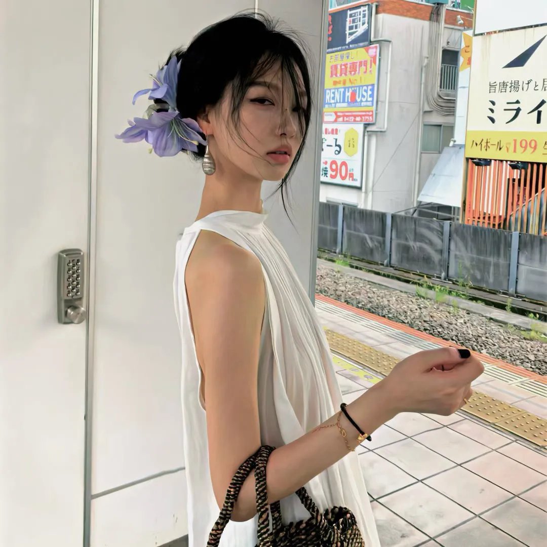地球外少年少女海报